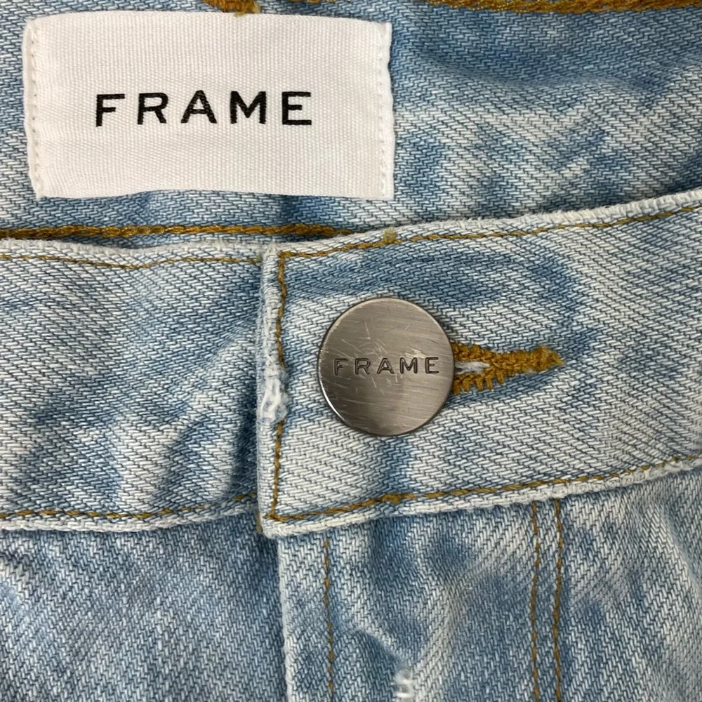 Frame denim Le Beau distressed shorts size 26 - Picture 7 of 11